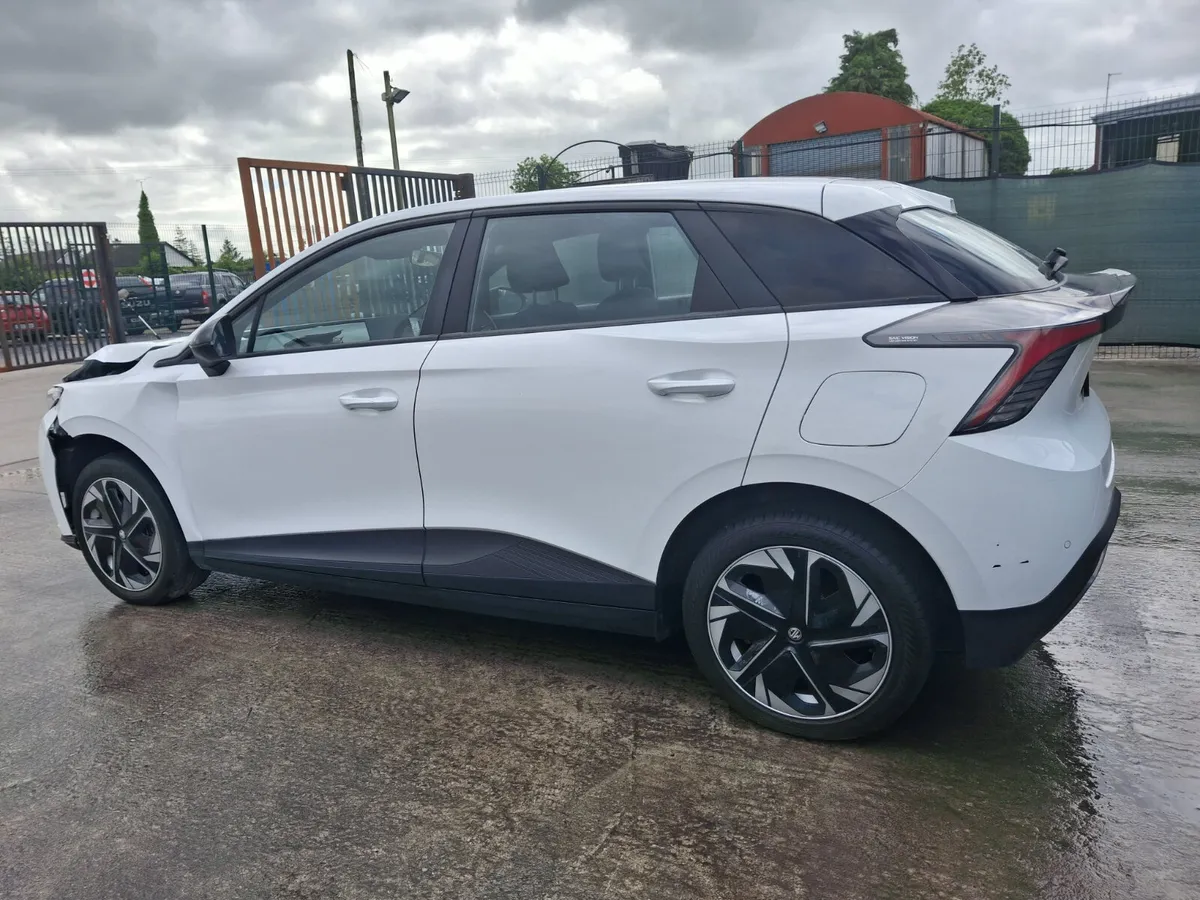 232 MG 4 Excite  EV Automatic  51kwh - Image 4