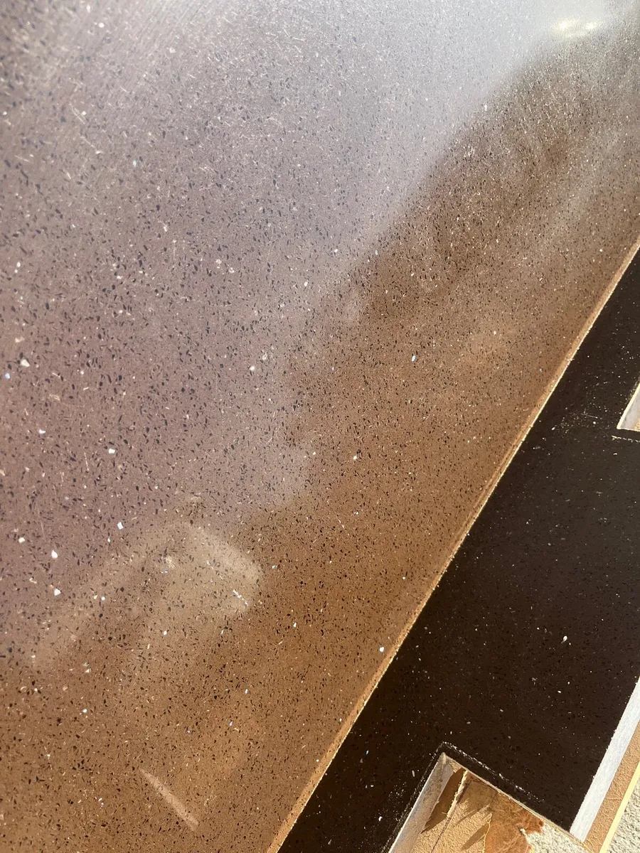 Quartz worktop - Image 2