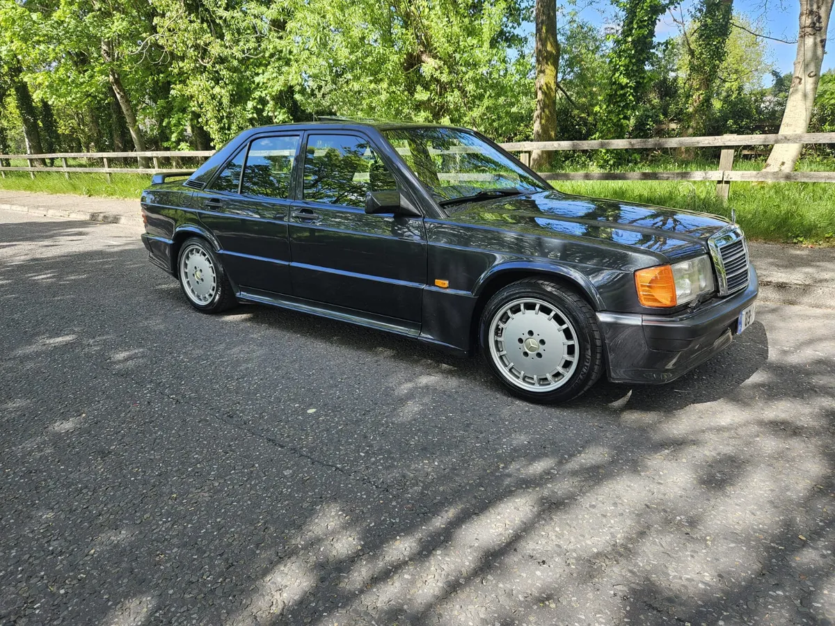 Mercedes 190 e Cosworth - Image 4