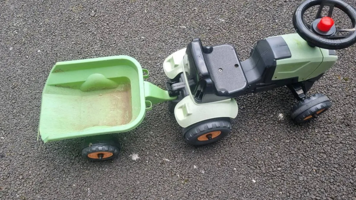 Toy tractor - Image 4