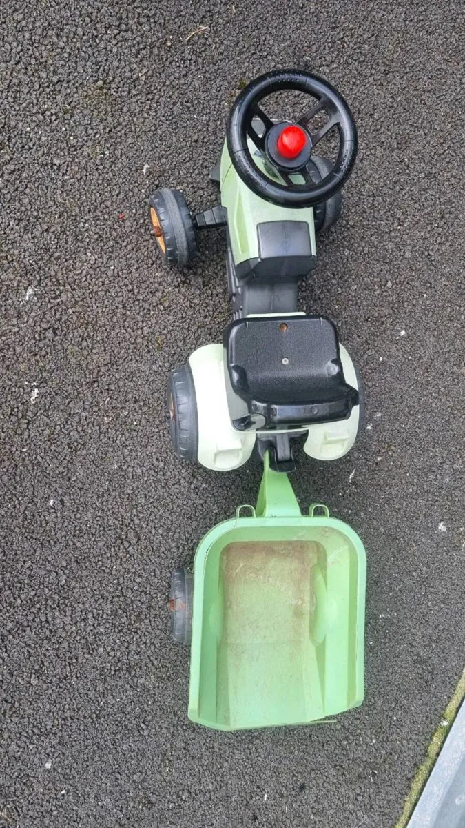 Toy tractor - Image 1