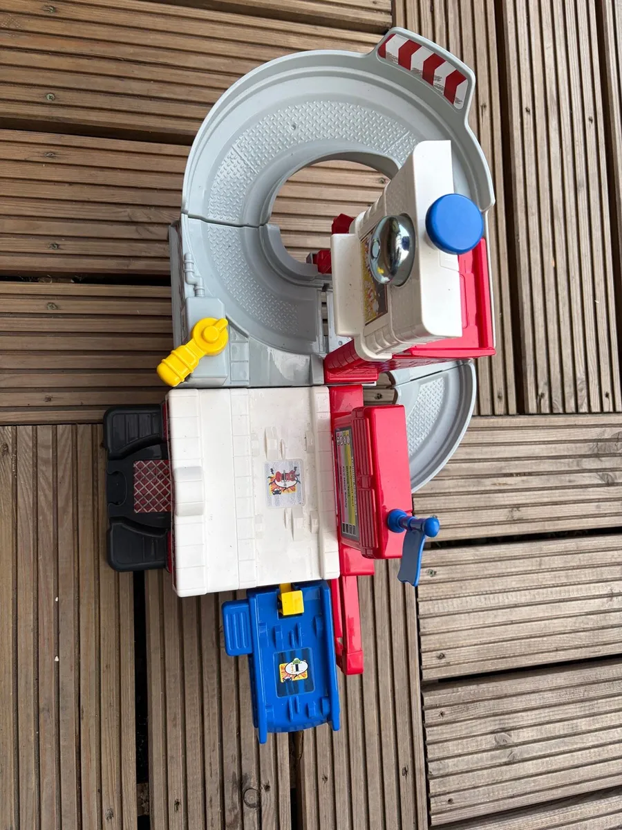 Fire Station Kids Toy - Image 3