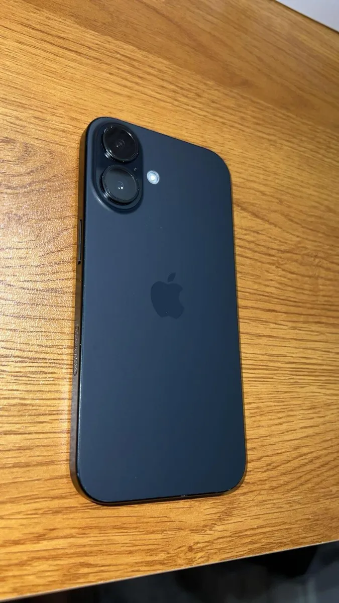 Iphone 16 All network - Image 1