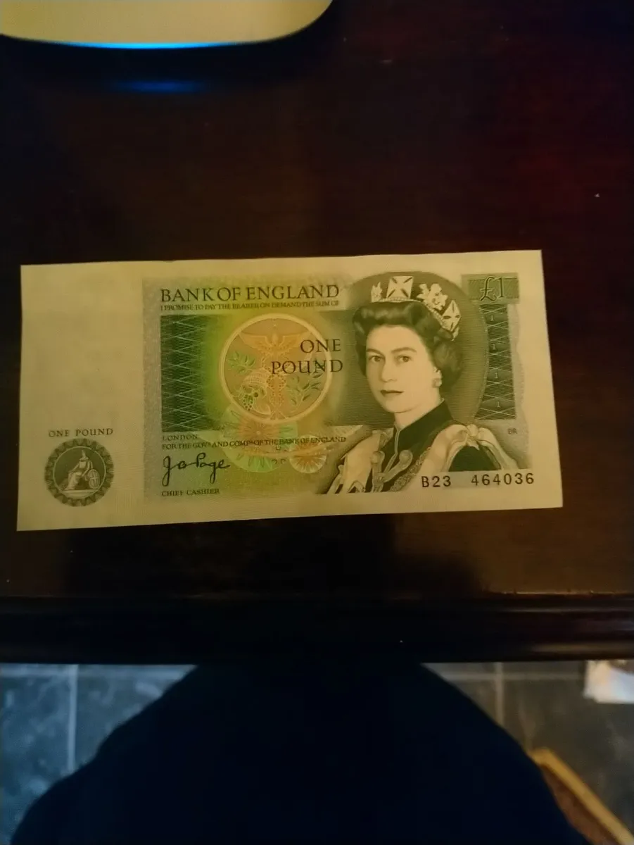 one pound bank note - Image 1