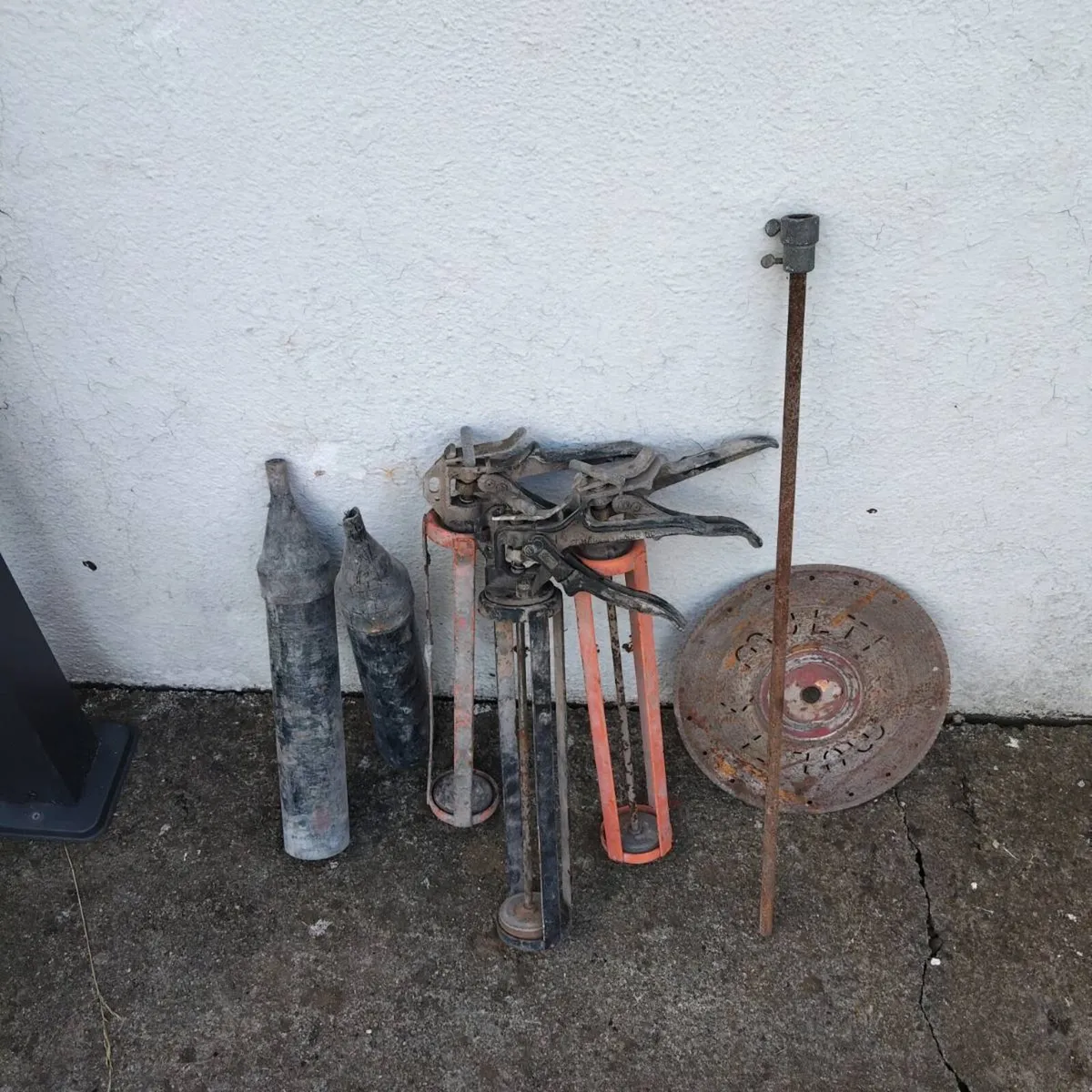 Tools - Image 1