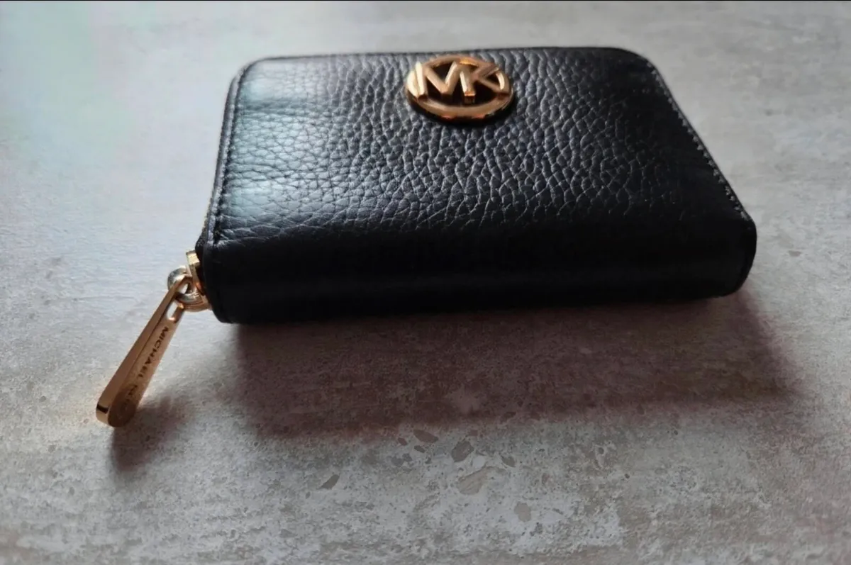 Michael Kors Small Pebbled Leather Coin Purse - Image 2