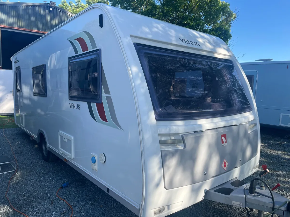 LunarVenus 580/6 – 6 Berth Family Caravan - Image 3