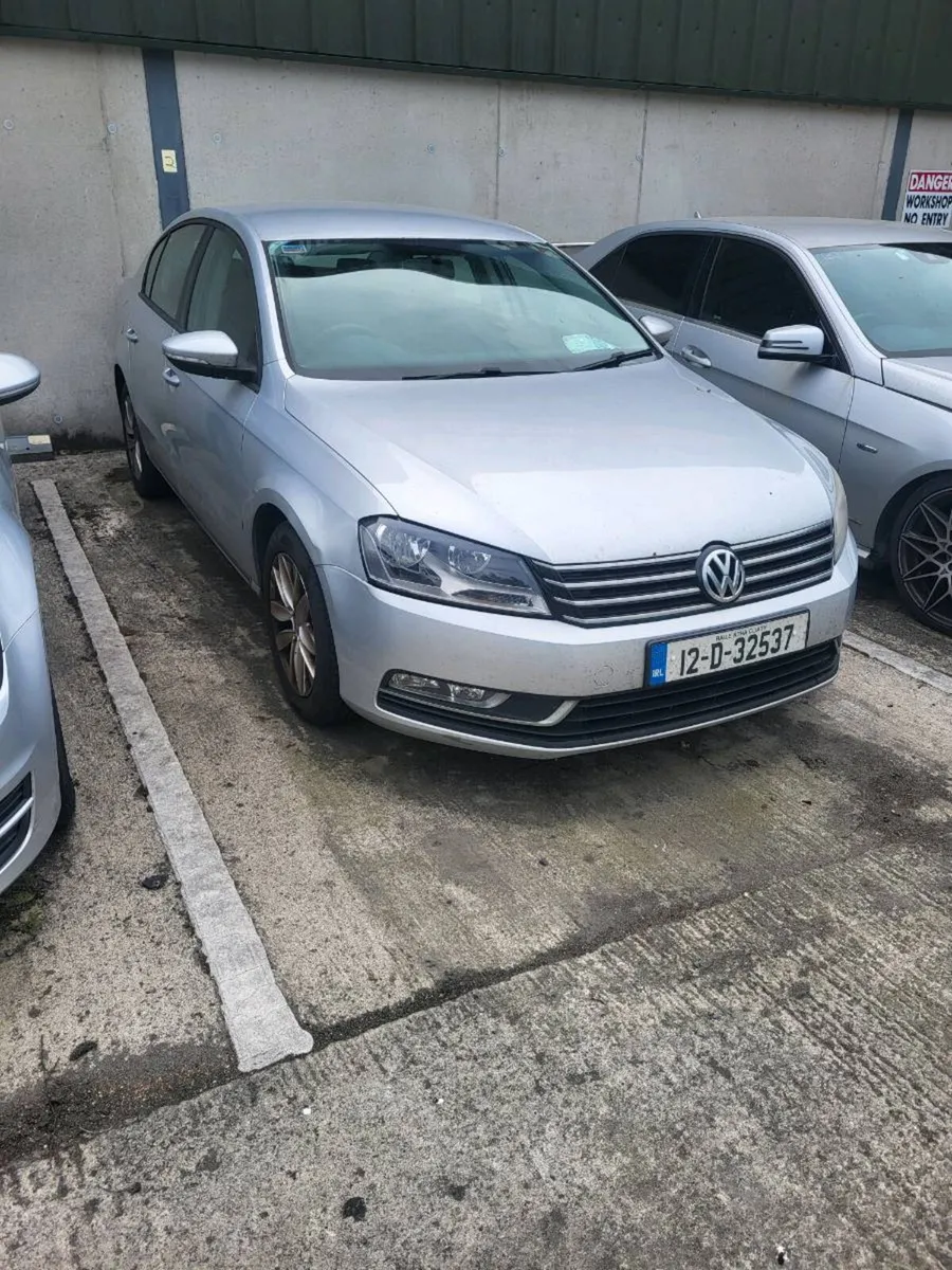 12 vw passat NEEDS ENGINE - Image 3