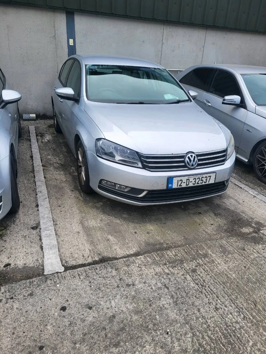 12 vw passat NEEDS ENGINE - Image 4