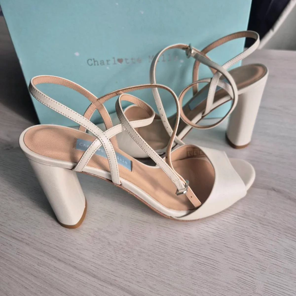 Charlotte Mills Kira Pearl luxury heels, UK 6 EU 3 - Image 1