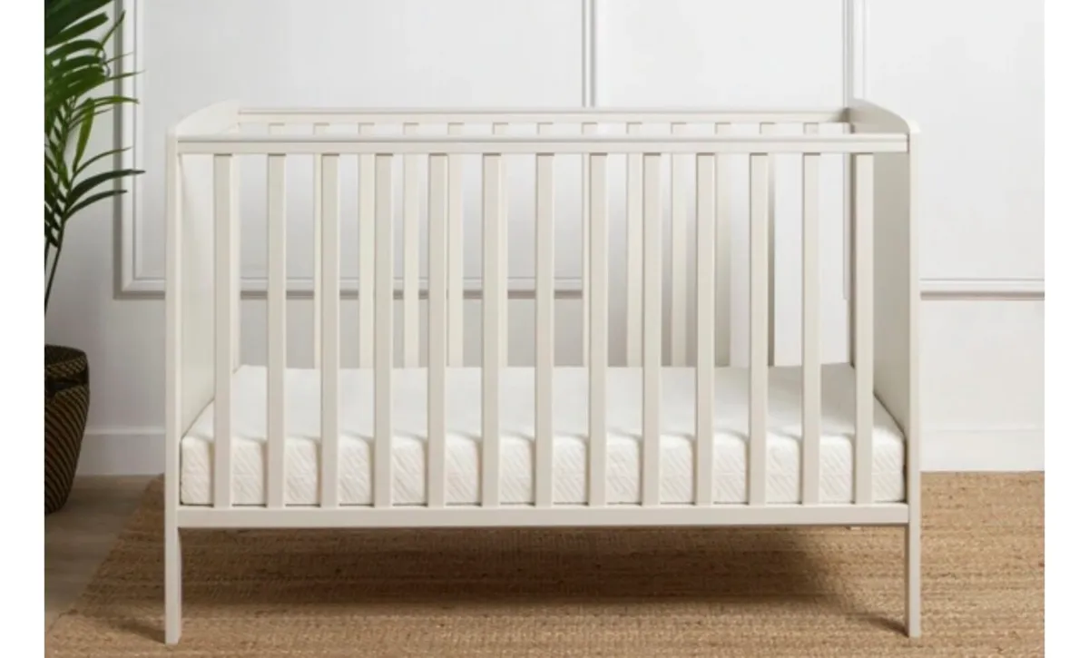 Baby Elegance Elle Cot - Image 2