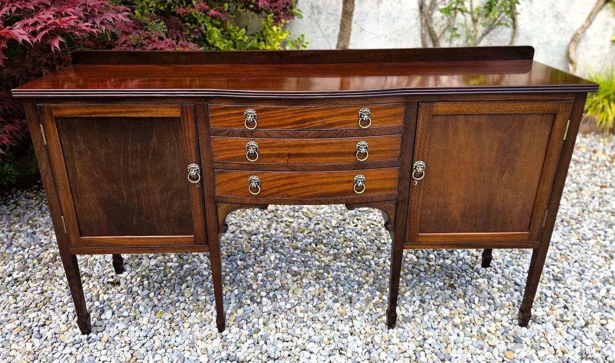 Large Vintage Mahogany Sideboard - Image 1