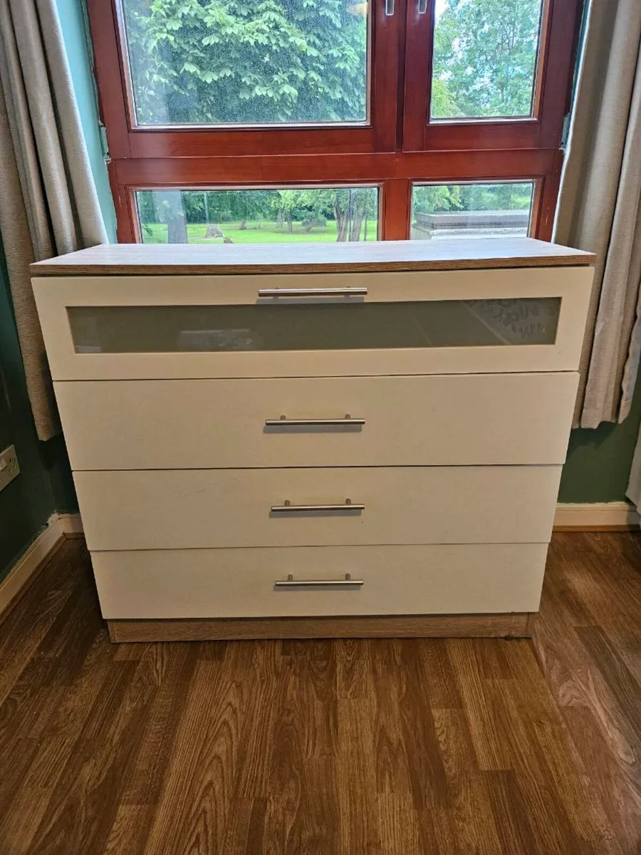Chest of Drawers