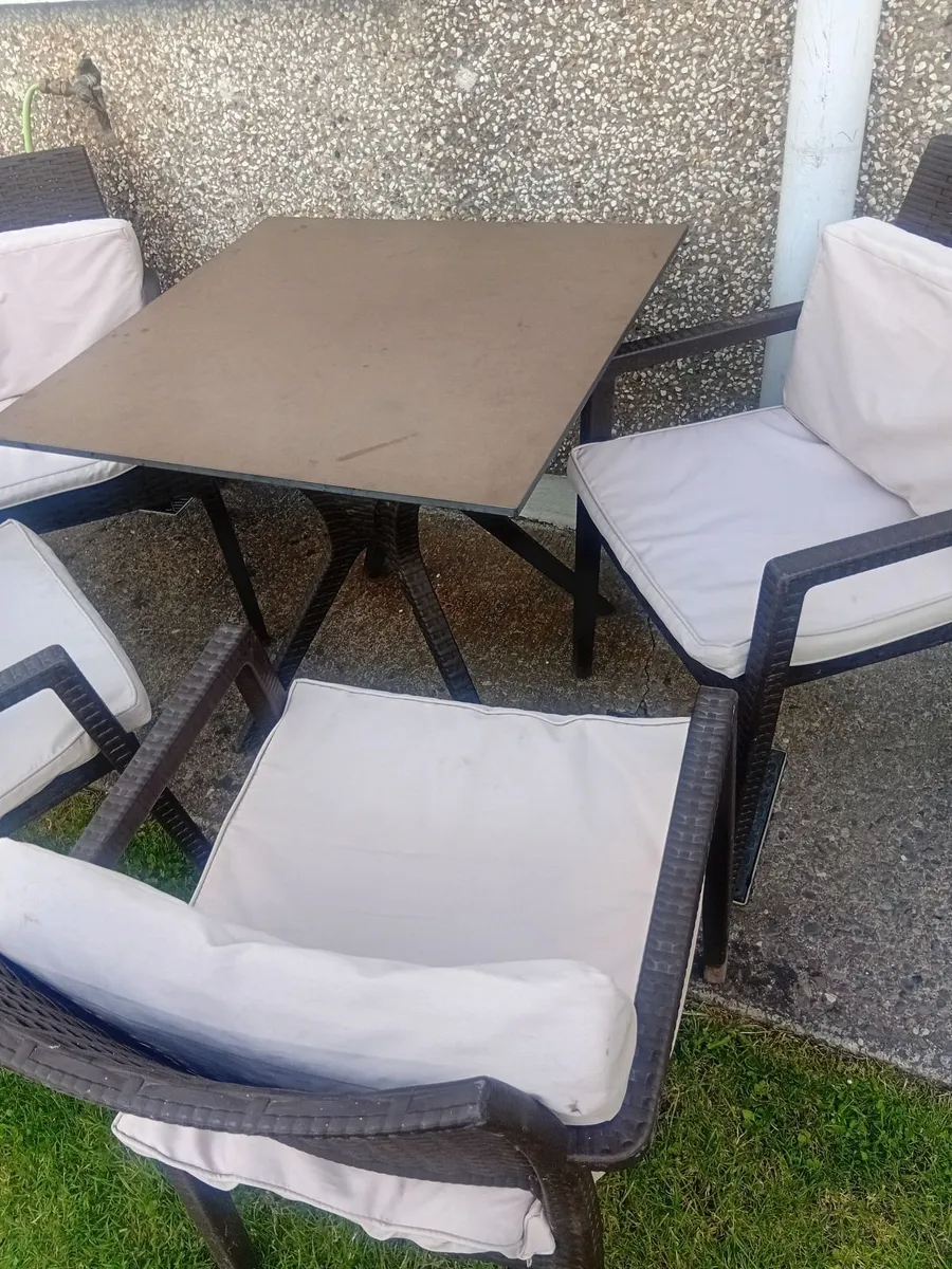 GARDEN FURNITURE - Image 2