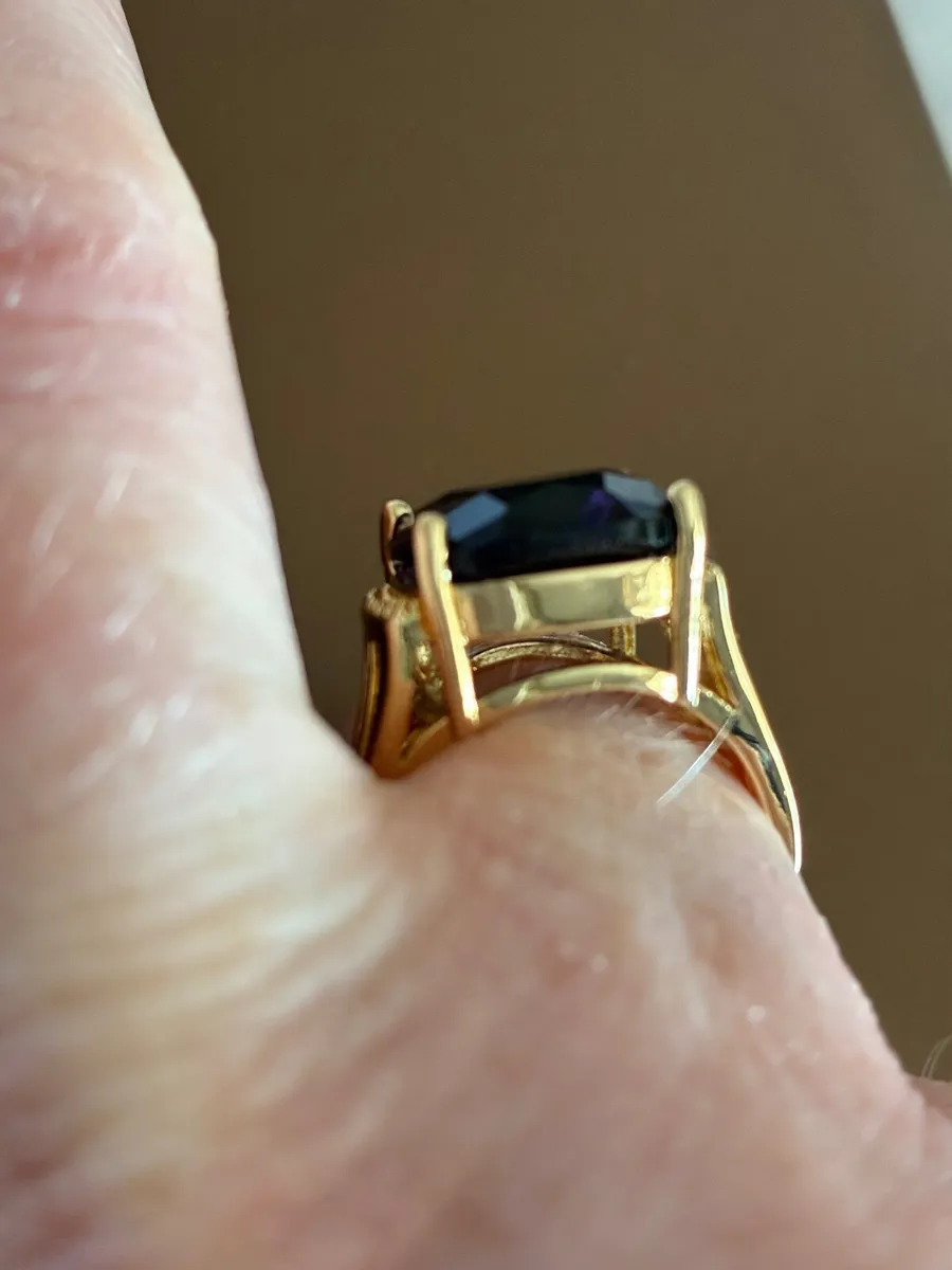 Jewellery - Image 2