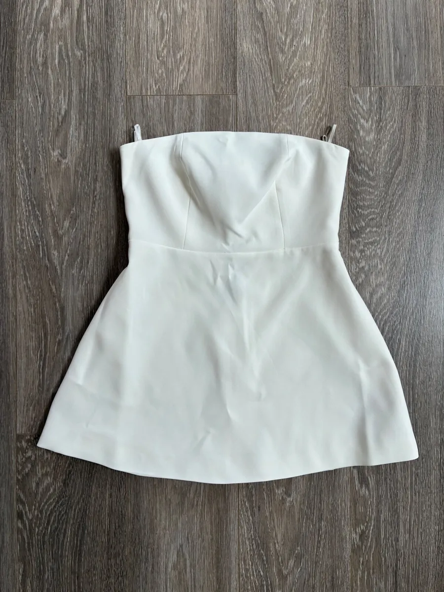 Strapless mini overlay maxi dress features a tailo - Image 3