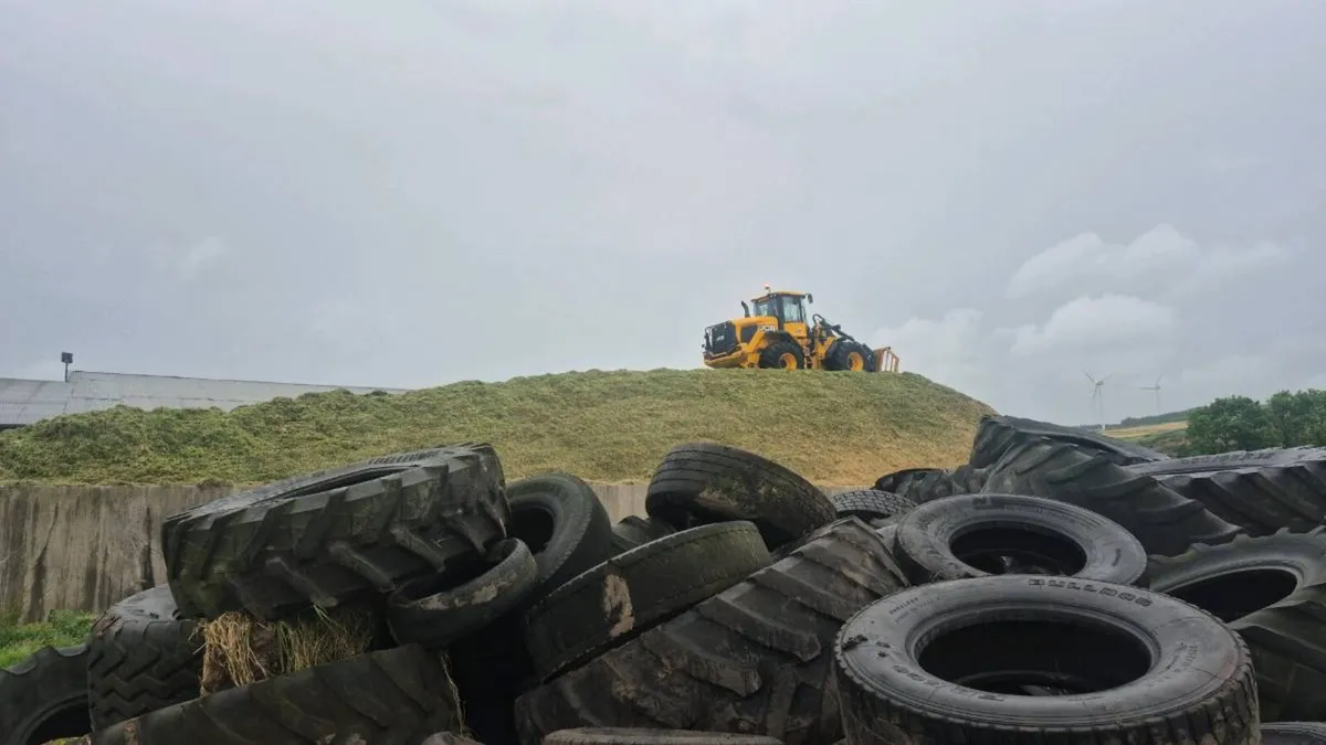 Jcb 437 - Image 3