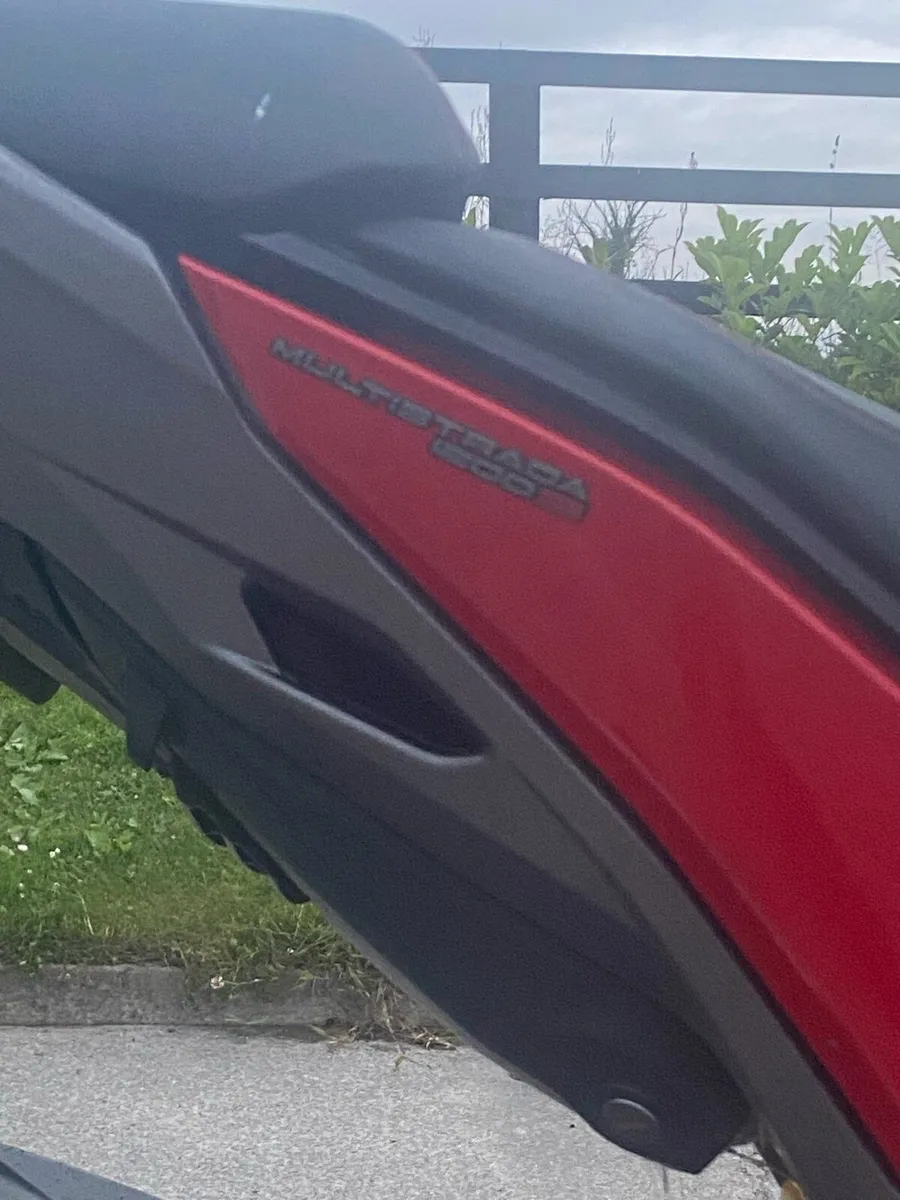 Motorcycle - Image 4