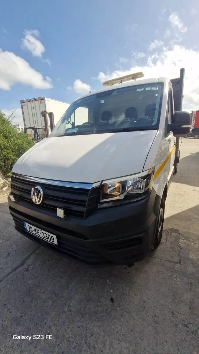 Volkswagen crafter tipper diesel white - Image 1