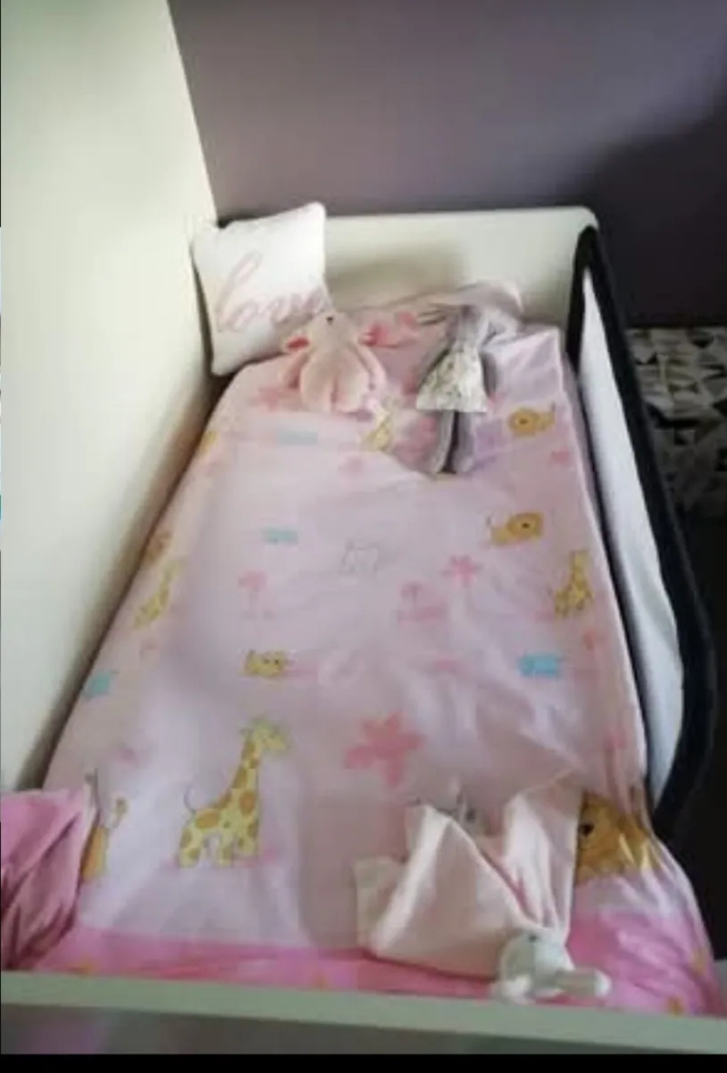 Mamas and Papas Cot Bed - Image 1