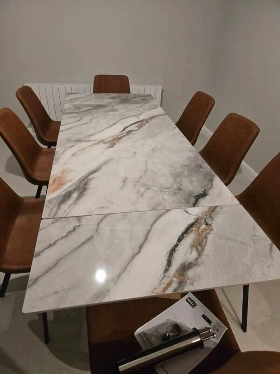 table - Image 1