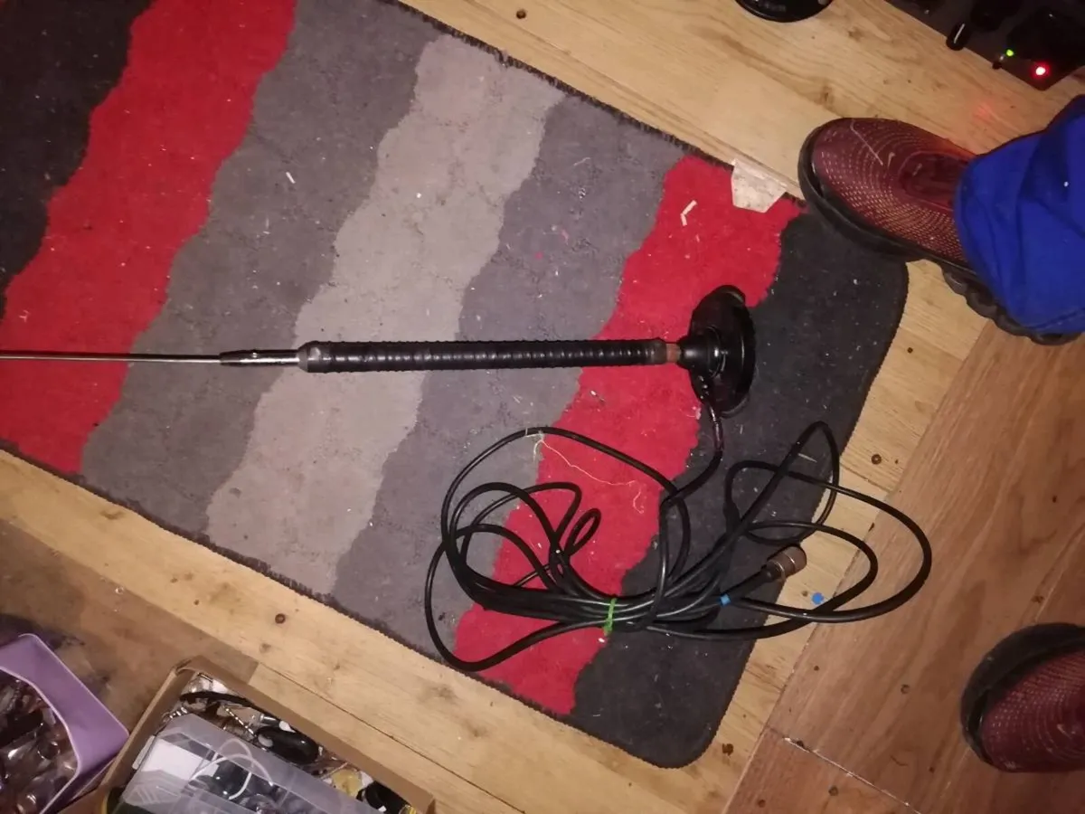 Mag mount antenna for sale - Image 1