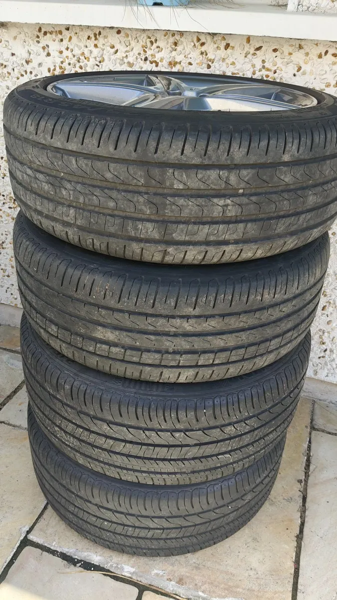 Mercedes AMG Alloys 18" - Image 2
