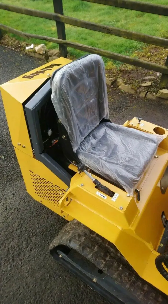 BOBDOG TRACKED SKIDSTEER - Image 3