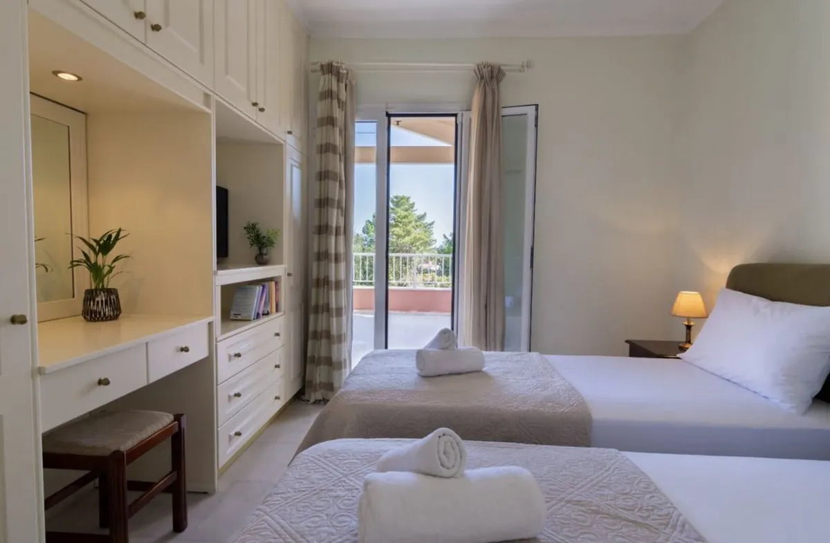 GORGEOUS VILLA CORFU FAIAKES GREECE - Image 4