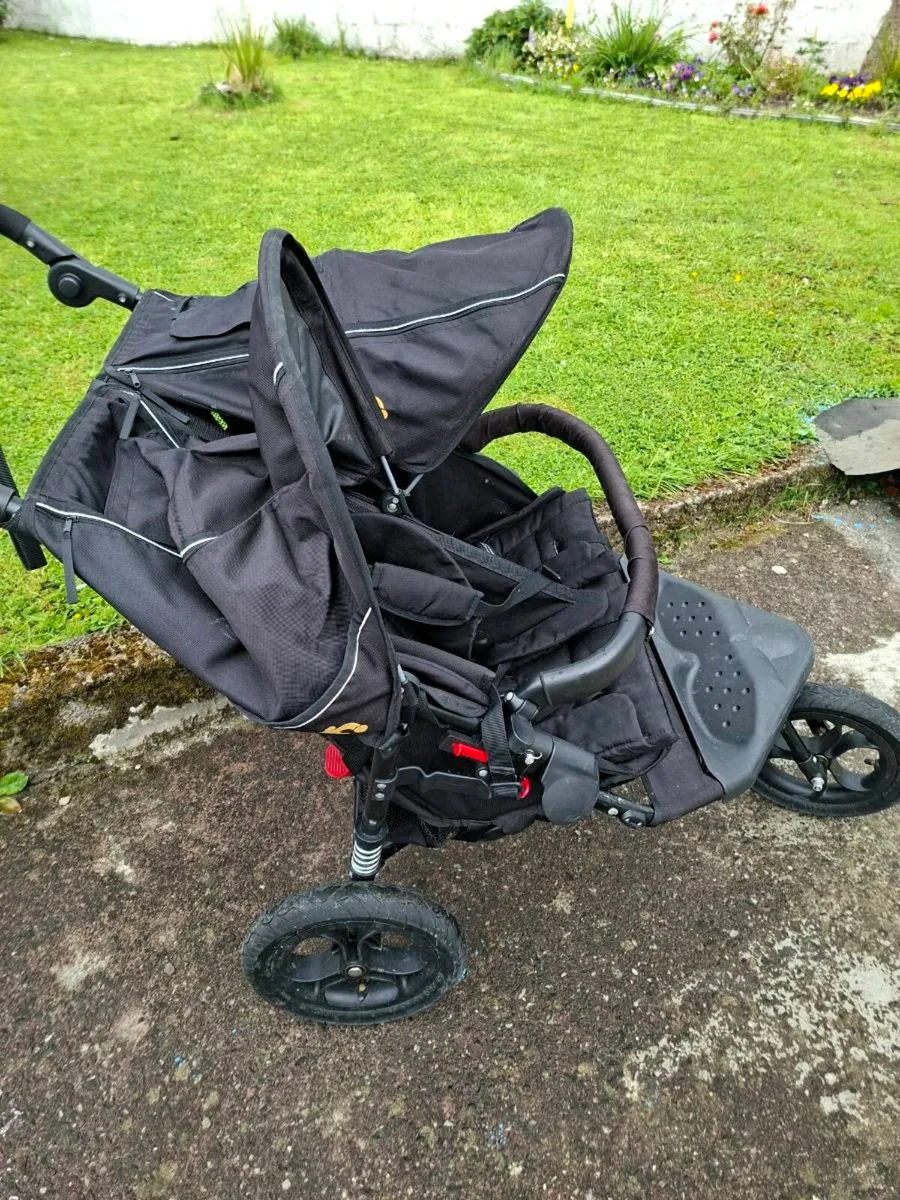 Out and about double buggy - Image 1
