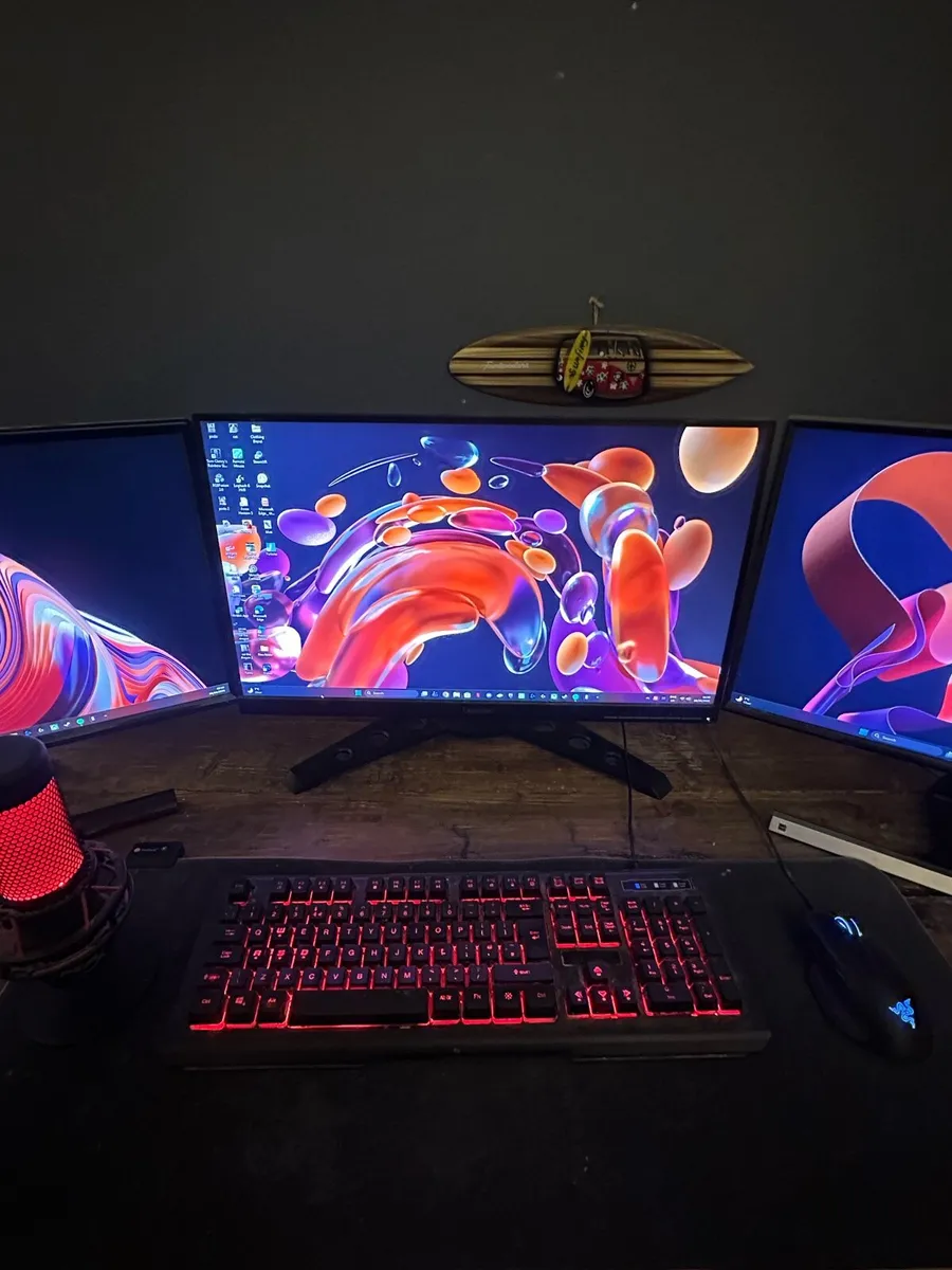 Triple monitor setup- Lenovo Legion 240HZ+ - Image 2