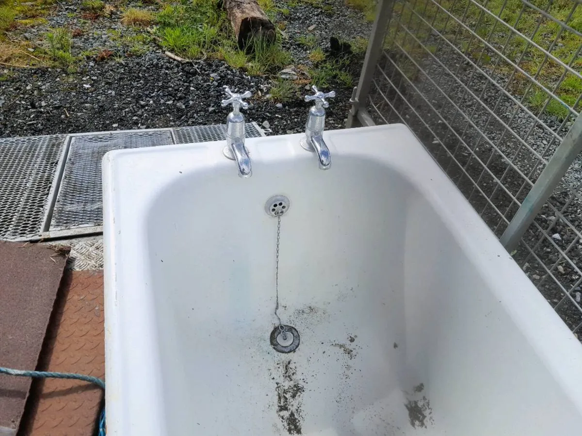 Bath - Image 4