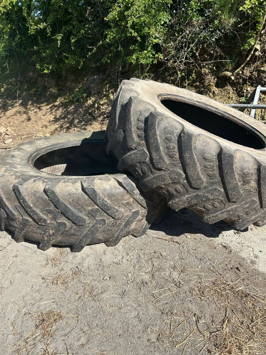 Tractor tyres - Image 2