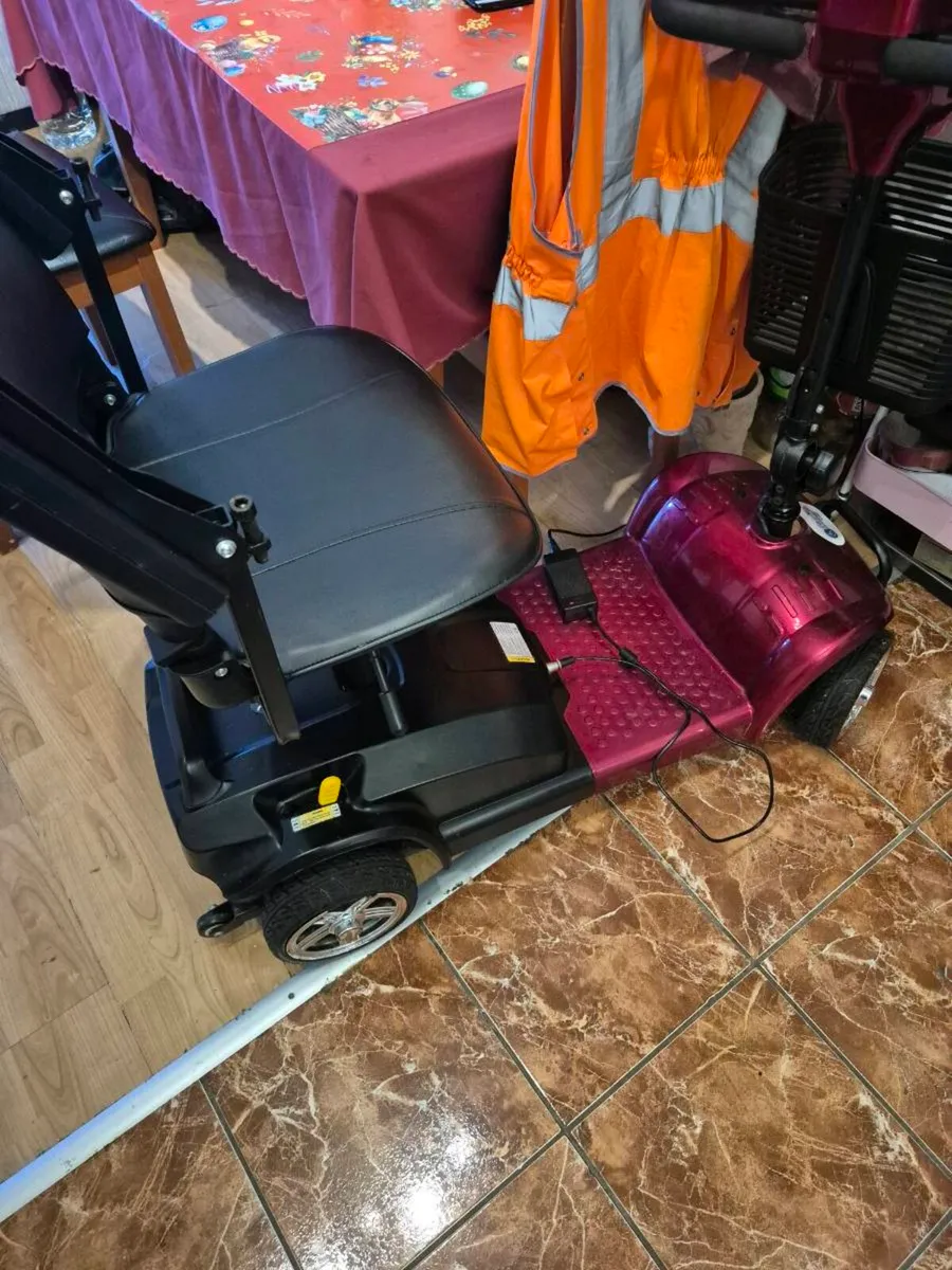 Mobility scooter - Image 1