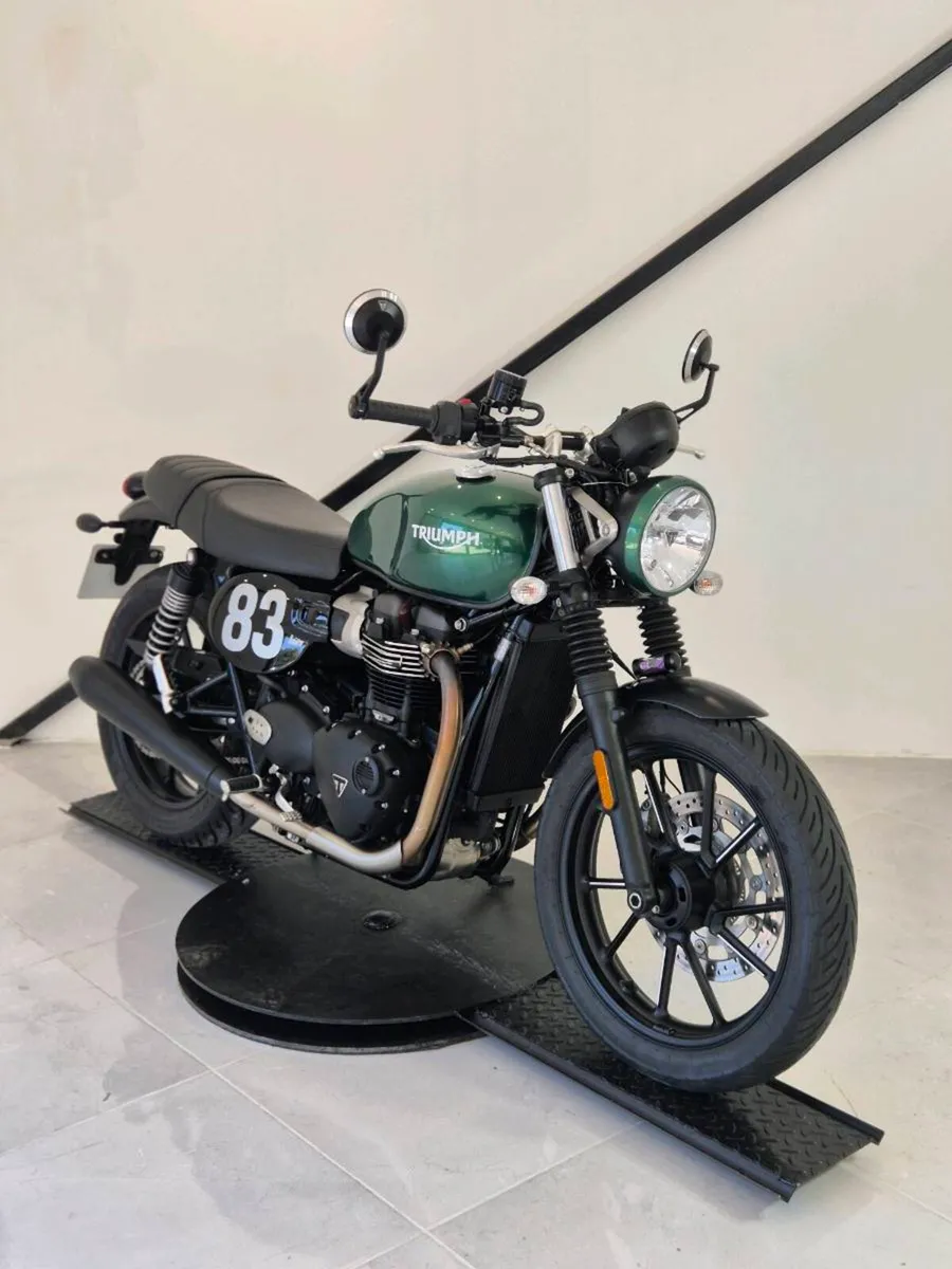 2025 Triumph speed twin 900.. - Image 1