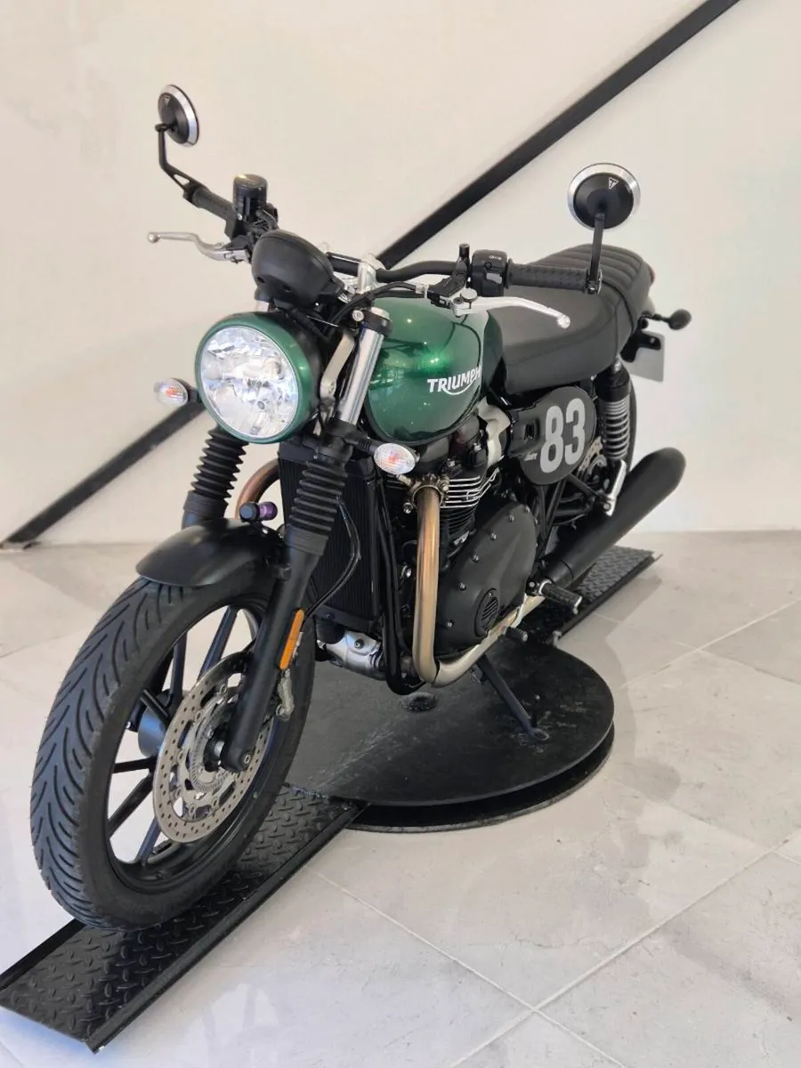 2025 Triumph speed twin 900.. - Image 3