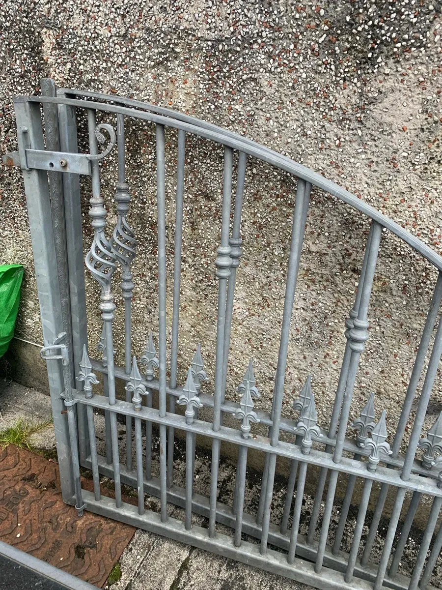 Gate 9 ft long - Image 2