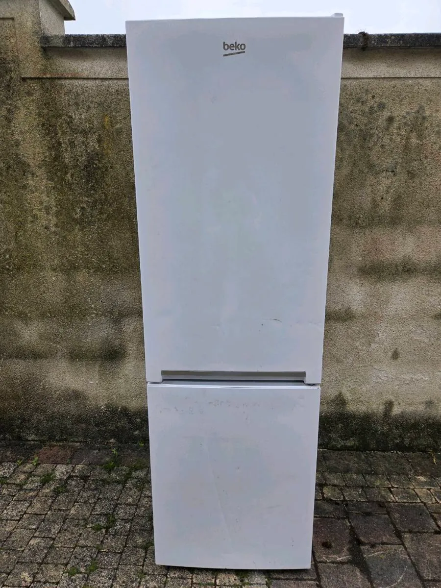 Beko fridge freezer - Image 1
