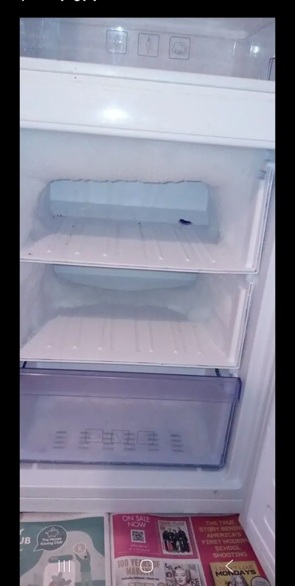 Beko fridge freezer - Image 2