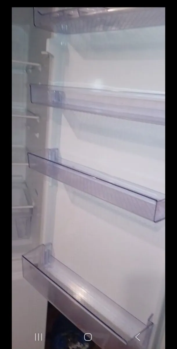 Beko fridge freezer - Image 3