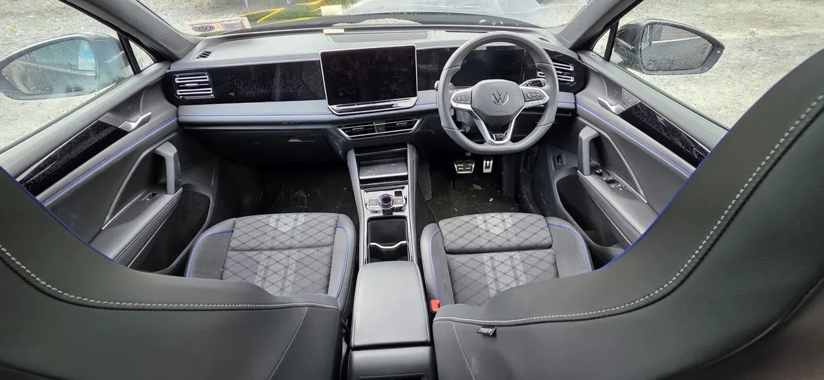 252 VW TIGUAN R-LINE - Image 3