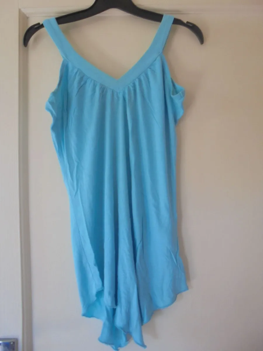 Ladies Top for Sale - Image 1