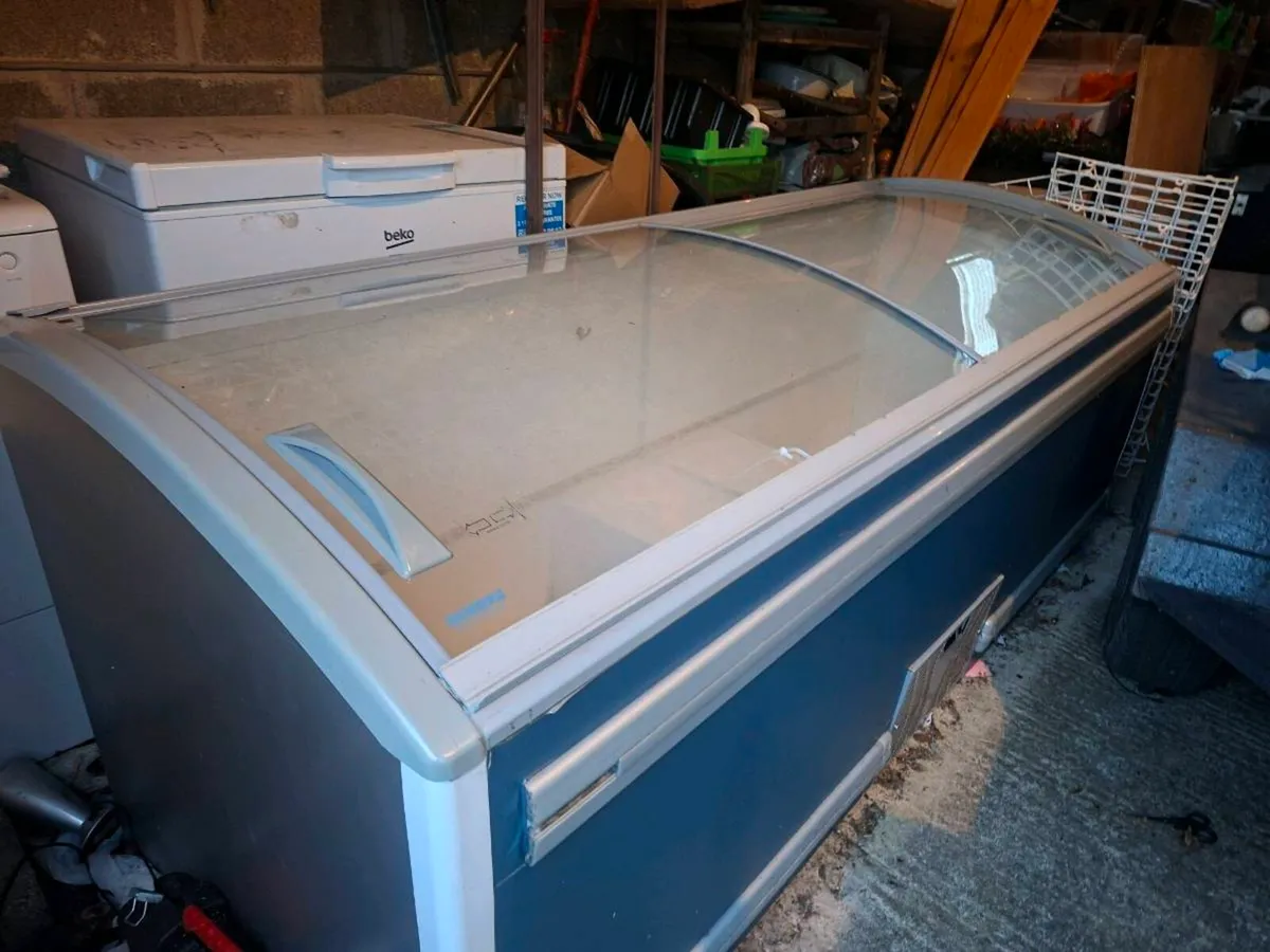 Retail  fridge Freezer. - Image 2