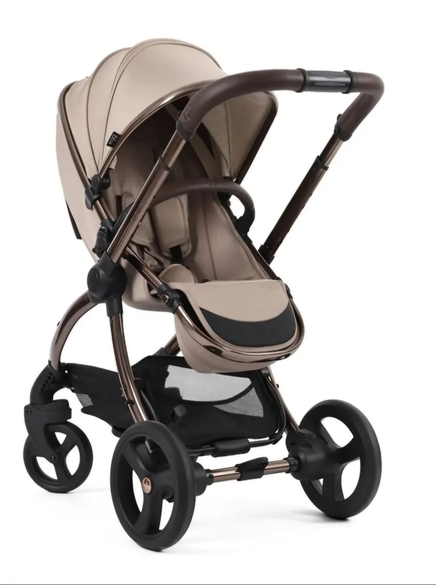 8 piece Egg Pram Bundle.  Only 7months old - Image 3
