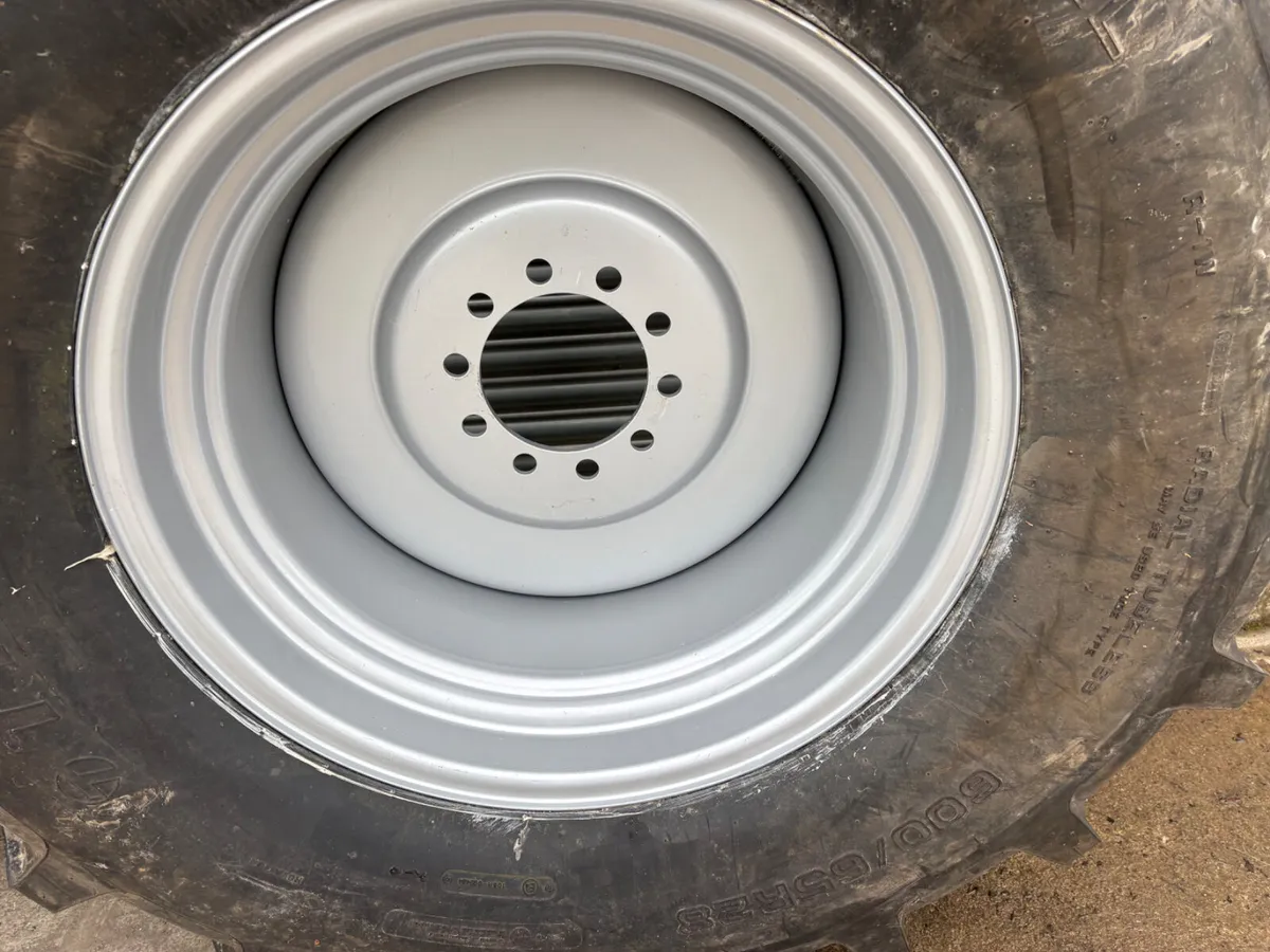 Big M wheels - Image 3