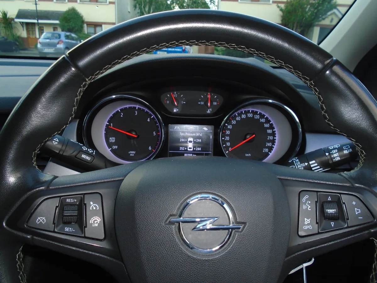 0pel astra one owner Total Price 11000 - Image 2