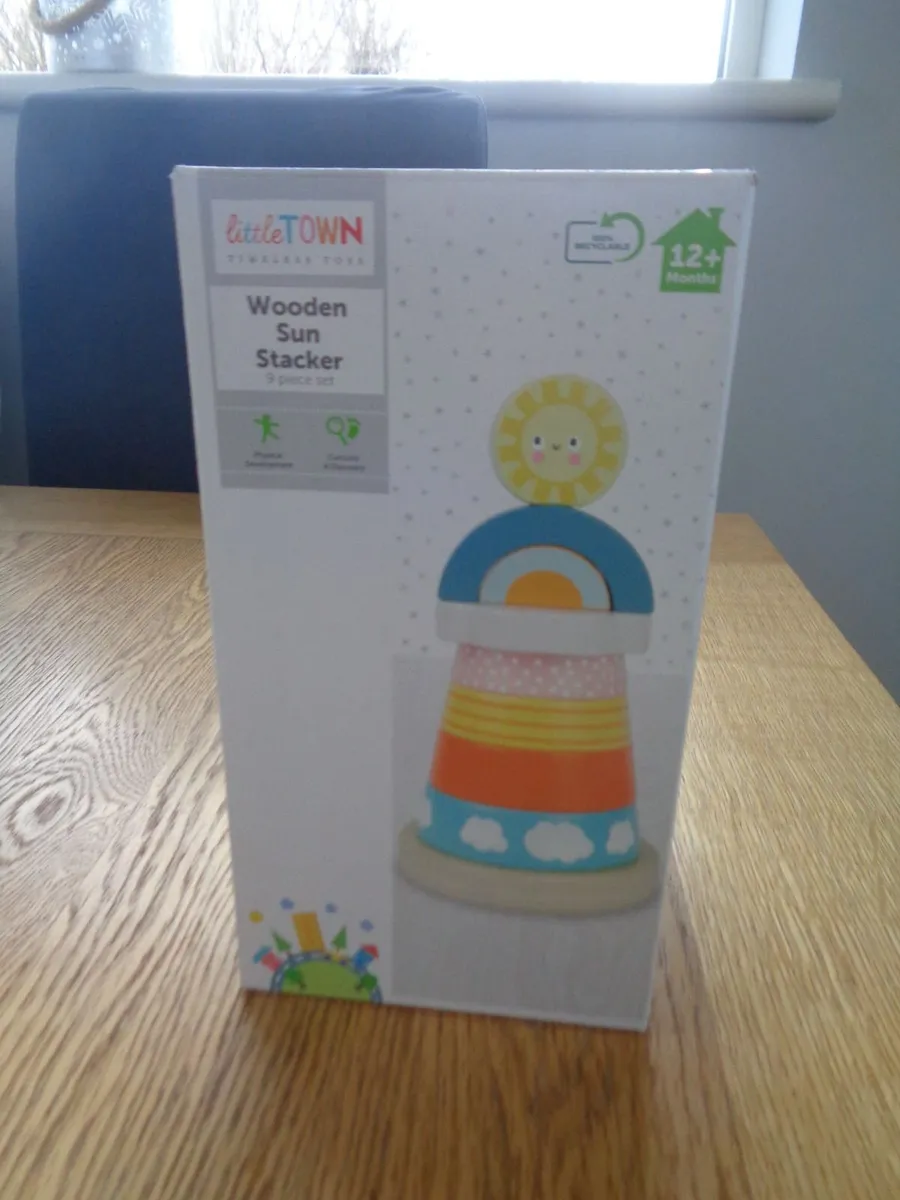 Little Town Wooden Sun Stacker for Sale - Image 3