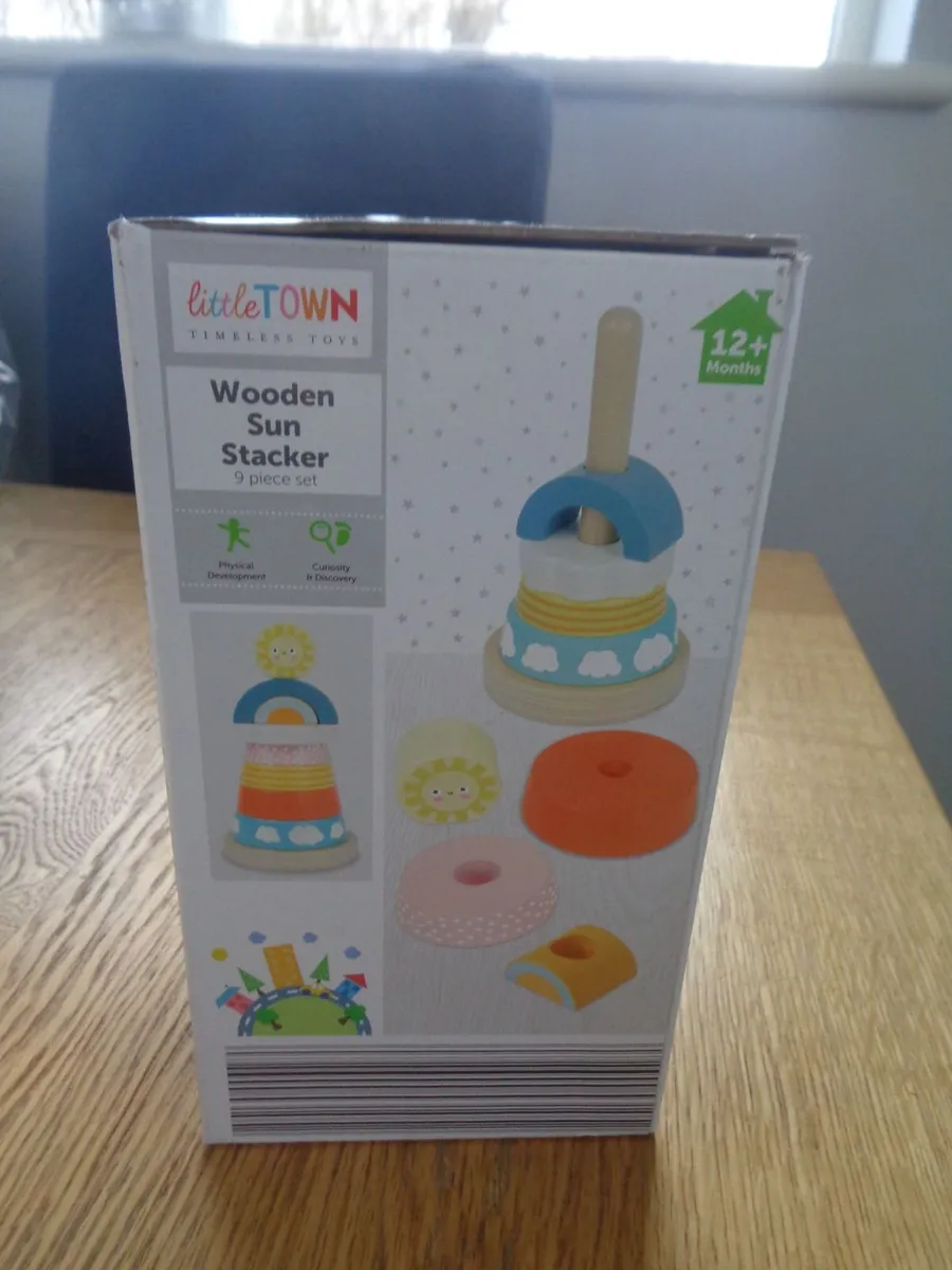 Little Town Wooden Sun Stacker for Sale - Image 2