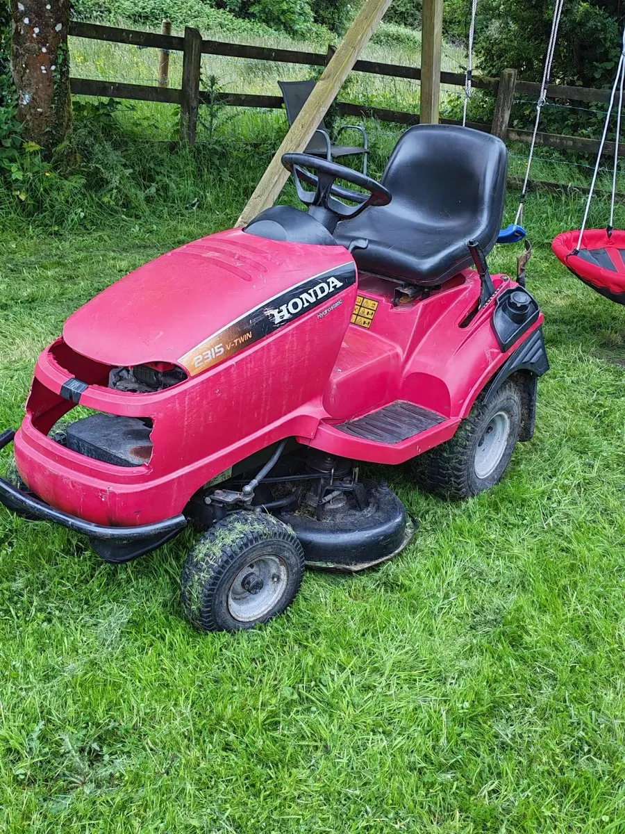Honda Ride on mower - Image 2