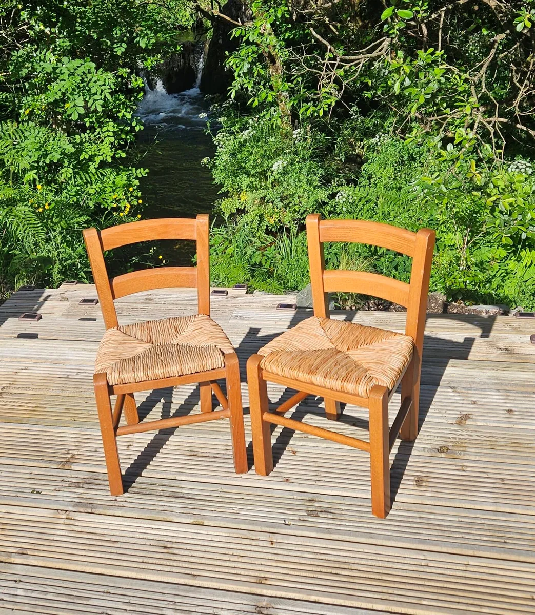 2 Solid Wood Súgán/Straw Children's Chairs - Image 1